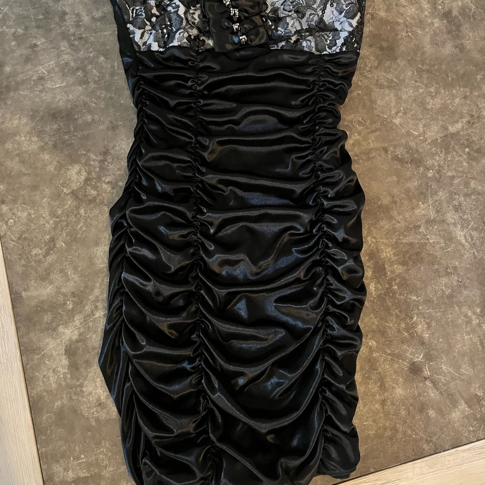Elegant Black Ruched Dress